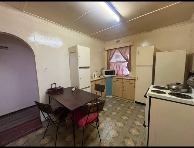 3 BEDROOM HOUSE FOR SALE IN ALBERTVILLE